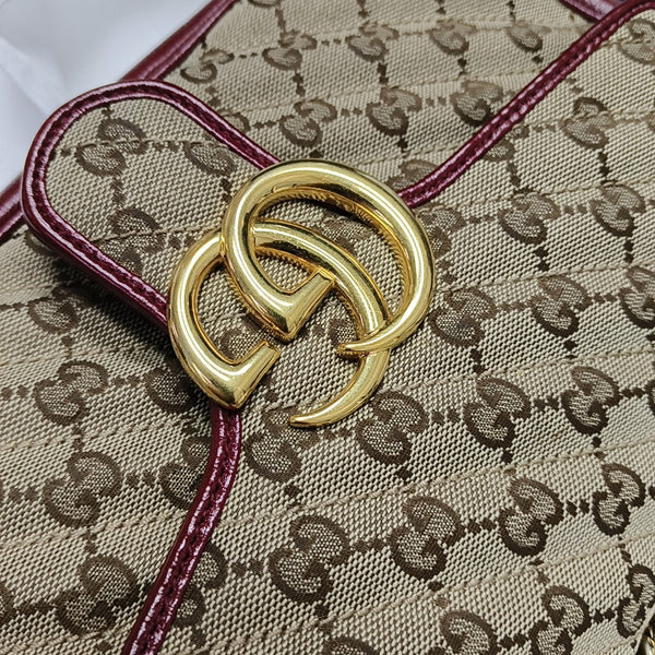 GG Marmont Acolchado Mediano, Lona Monogram Negro