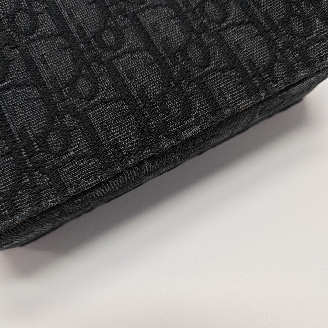 Canvas Black