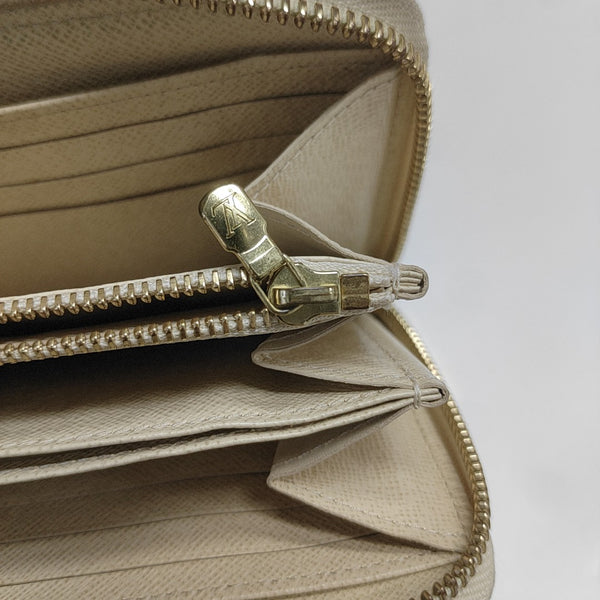 ZIPPY Damier Azur Coated Canvas White Wallet