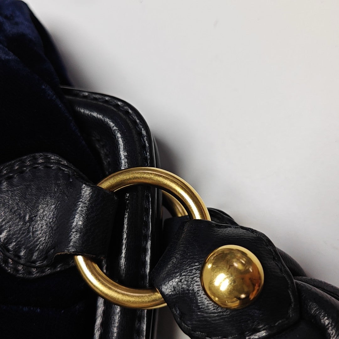 Avenue Velvet Blue