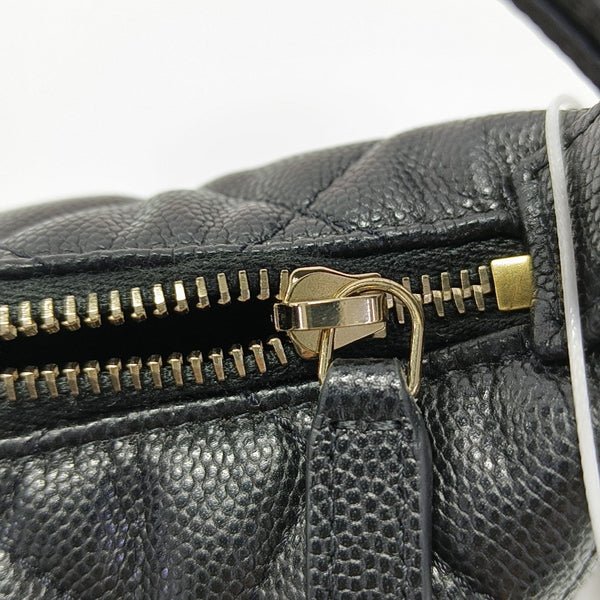 HOBO Quilted Grained Calfskin Black