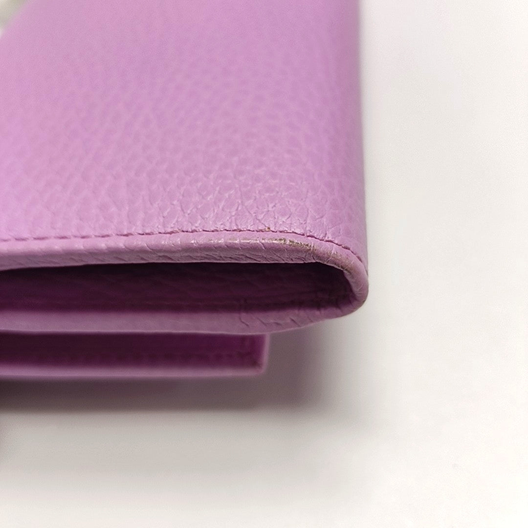 Authenticated pre-owned  GG Marmont Calfskin Pink - Clutch at Looply