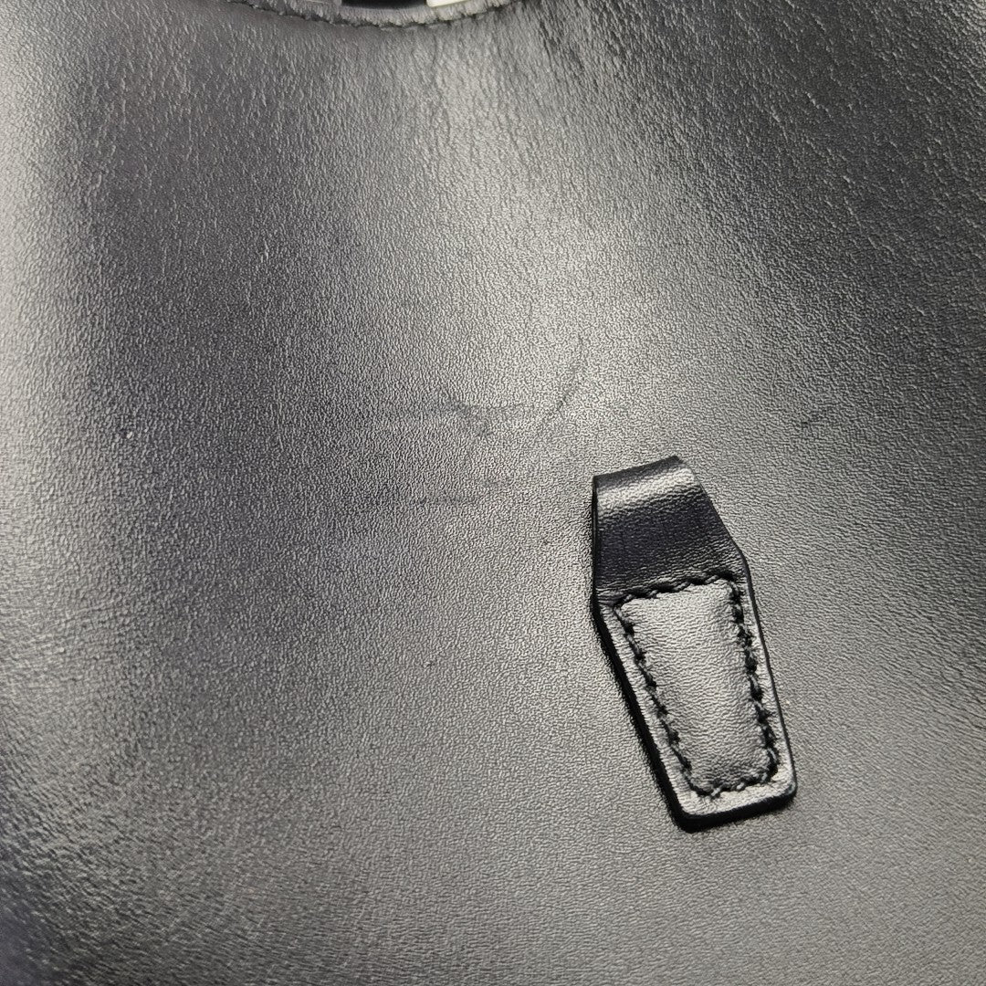 LE 37 Small Calfskin Black