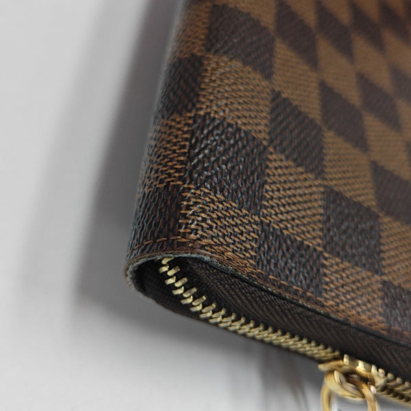 ZIPPY Damier Ebene Coated Canvas Brown Wallet