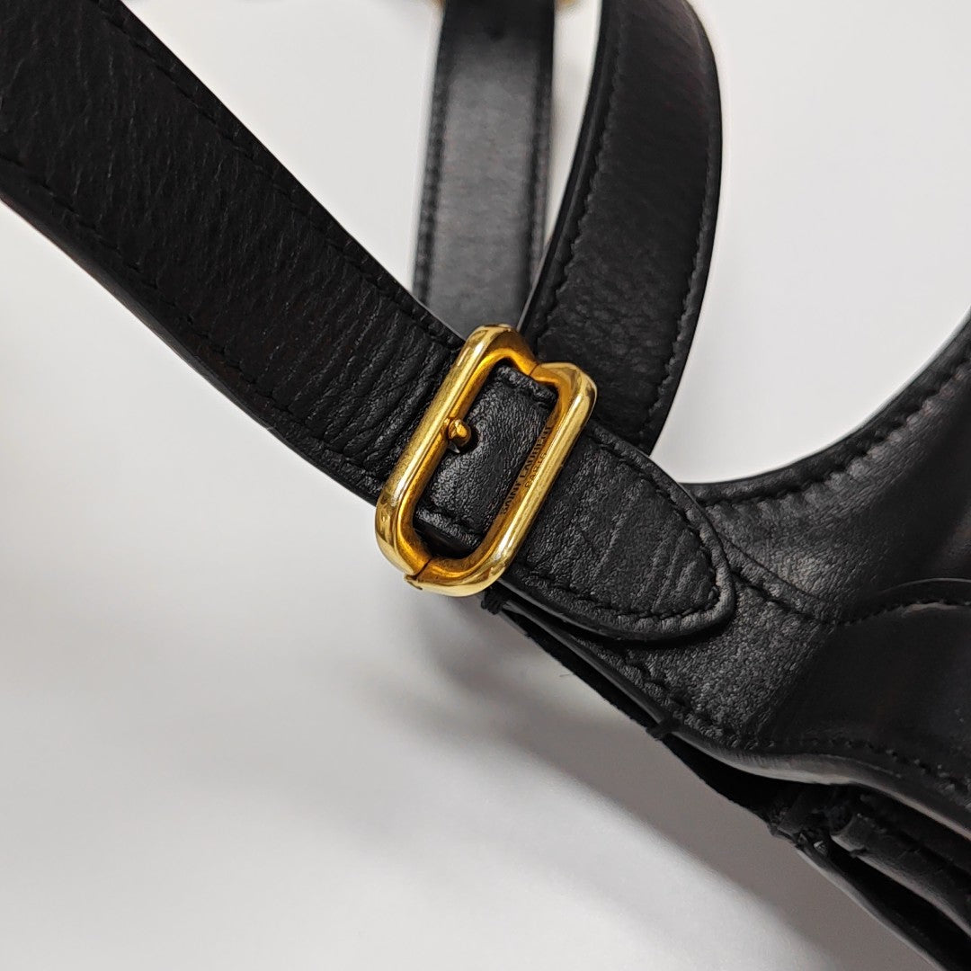 MONOGRAM Medium Calfskin Black