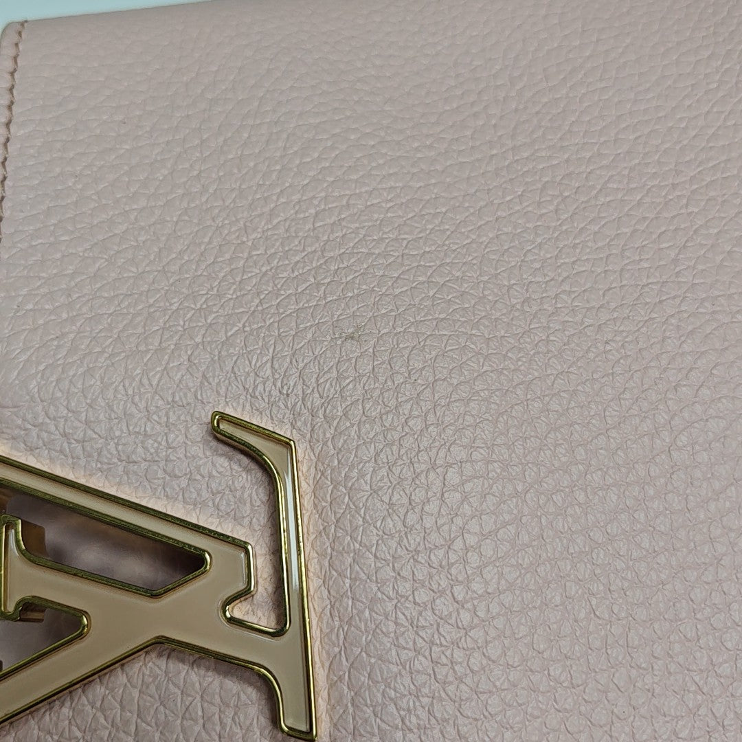 Authenticated pre-owned  CAPUCINES PM Calfskin Pink - Shoulder Bag at Looply