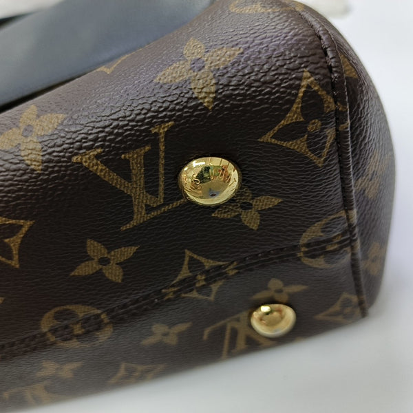 VÉNUS Monogram Coated Canvas Brown