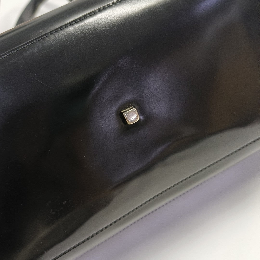 Satchel Calfskin Black
