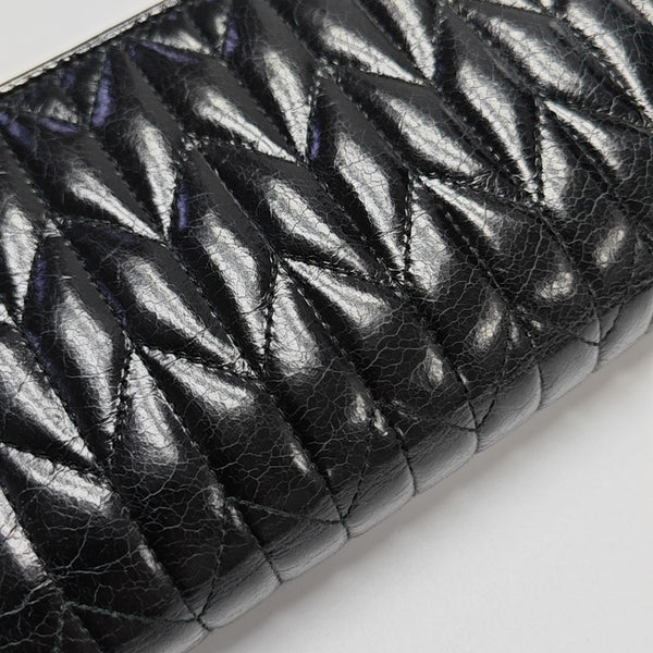 Quilted Calfskin Shoulder Bag Black