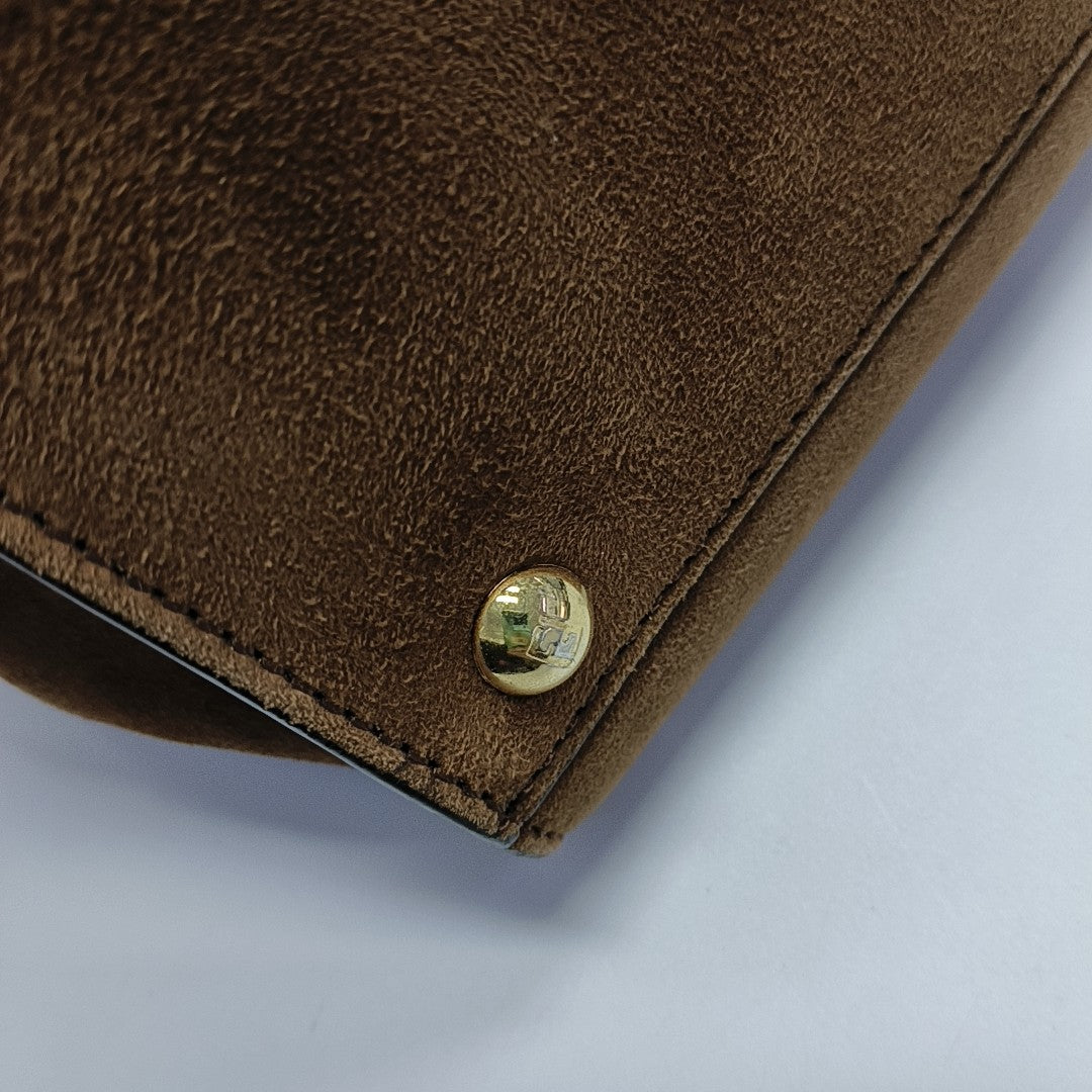 Peekaboo  Essential Medium Suede Brown