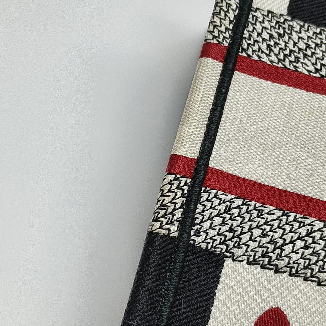 Book Tote Medium Fabric Multicolor