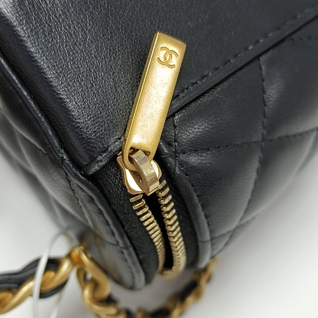 Quilted Lambskin Bucket Bag Small Black