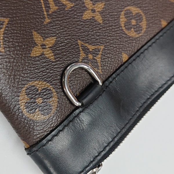 DISCOVERY GM Monogram Coated Canvas Brown