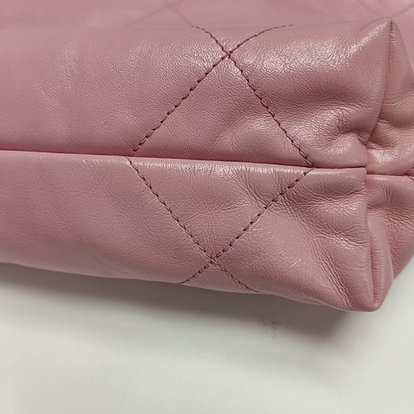 CHANEL 22 Small Quilted Calfskin Pink