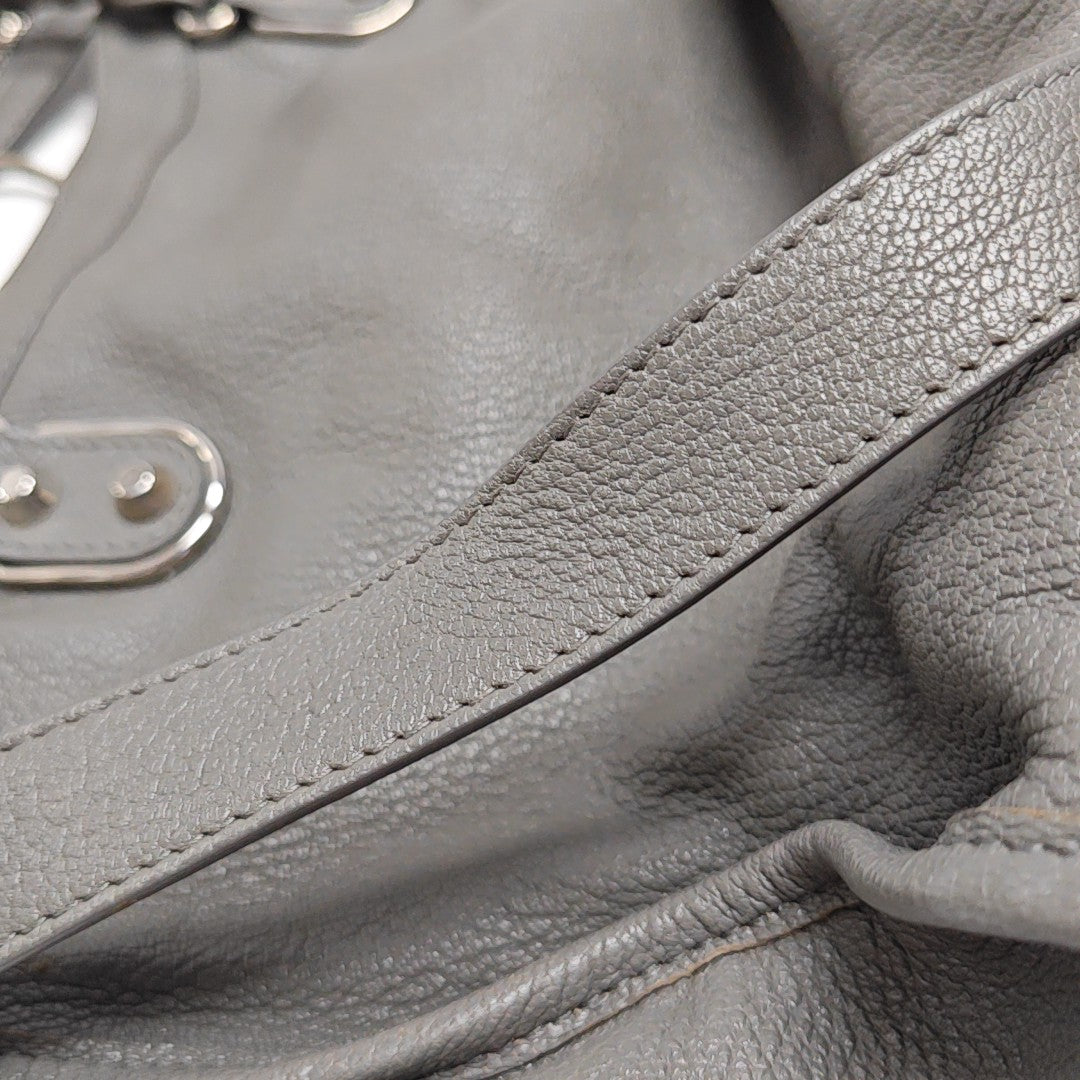 Classic Metallic Edge City Medium Lambskin Gray