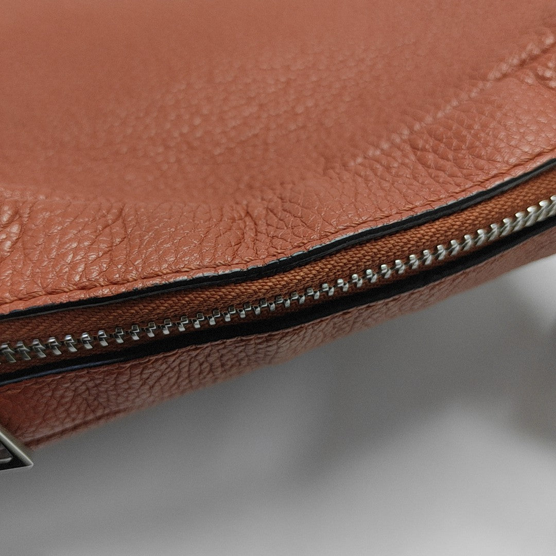 Calfskin Shoulder Bag Red