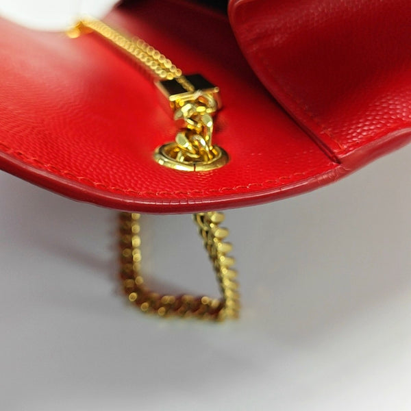 Authenticated pre-owned  KATE Medium Calfskin Red - Shoulder Bag at Looply