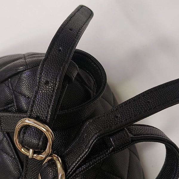 URBAN SPIRIT Small Quilted Grained Calfskin Black