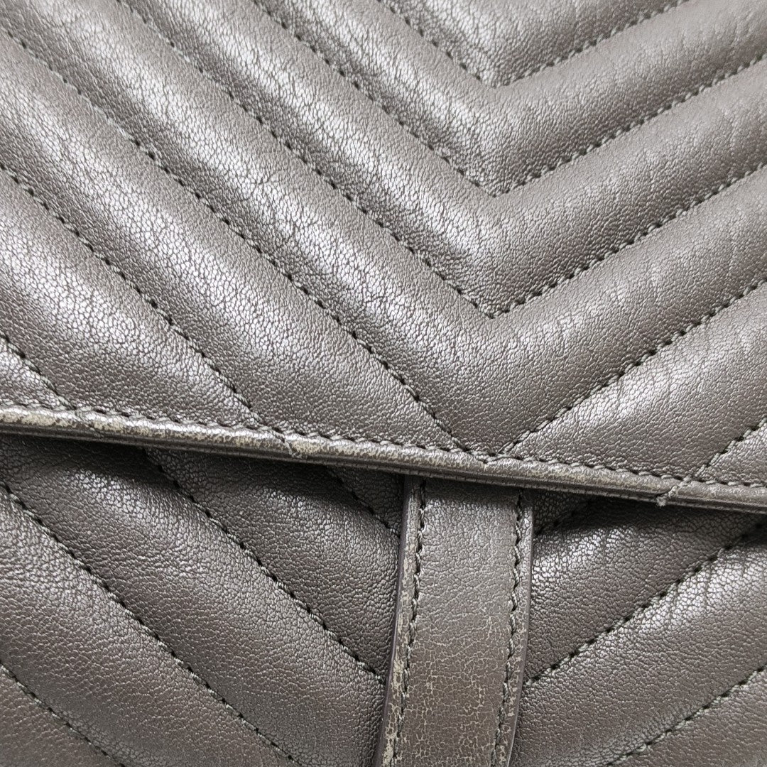 COLLEGE Medium Chevron Calfskin Gray