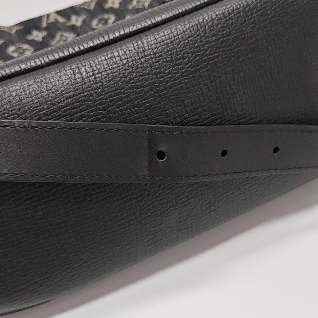 BESACE TOKYO Monogram Calfskin Black