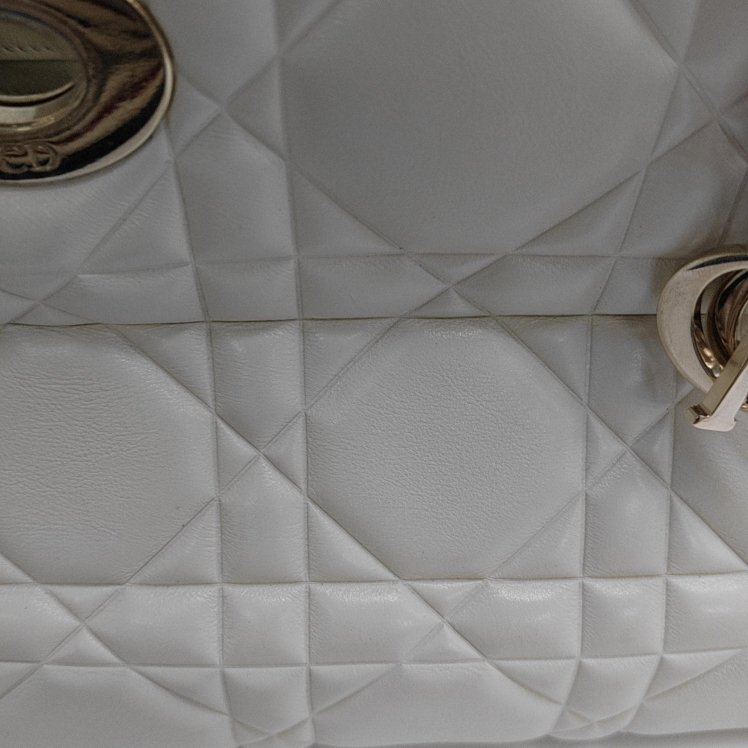 Lady 95.22 Medium Cannage Calfskin White