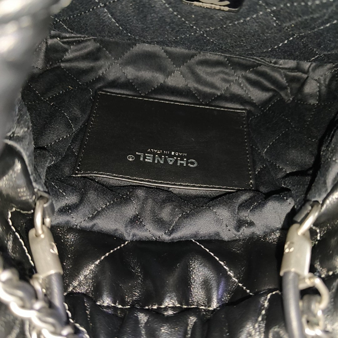 CHANEL 22 Mini Quilted Calfskin Multicolor