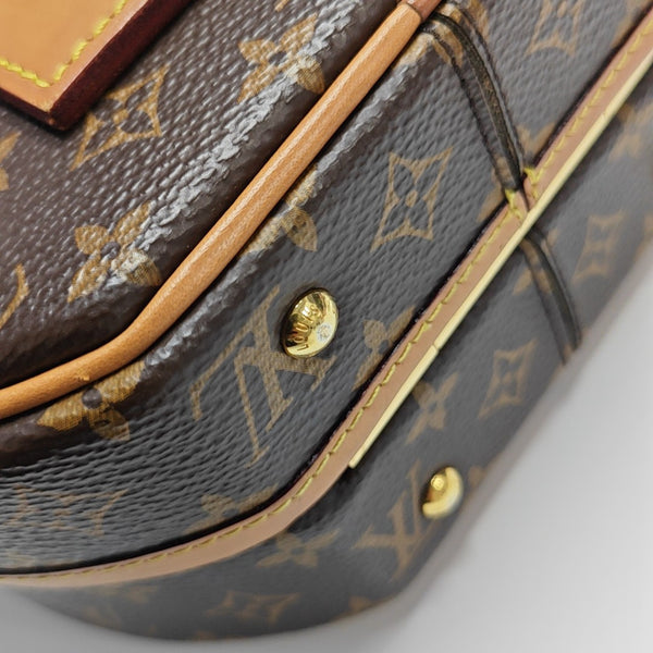 BOITE CHAPEAU PM Monogram Coated Canvas Brown