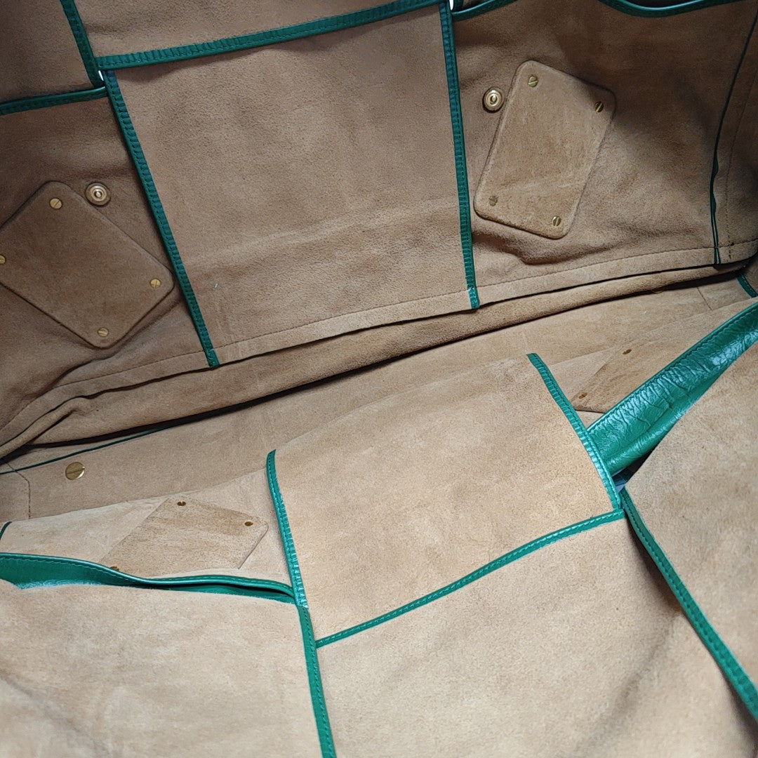 Arco Extra Large Calfskin Green