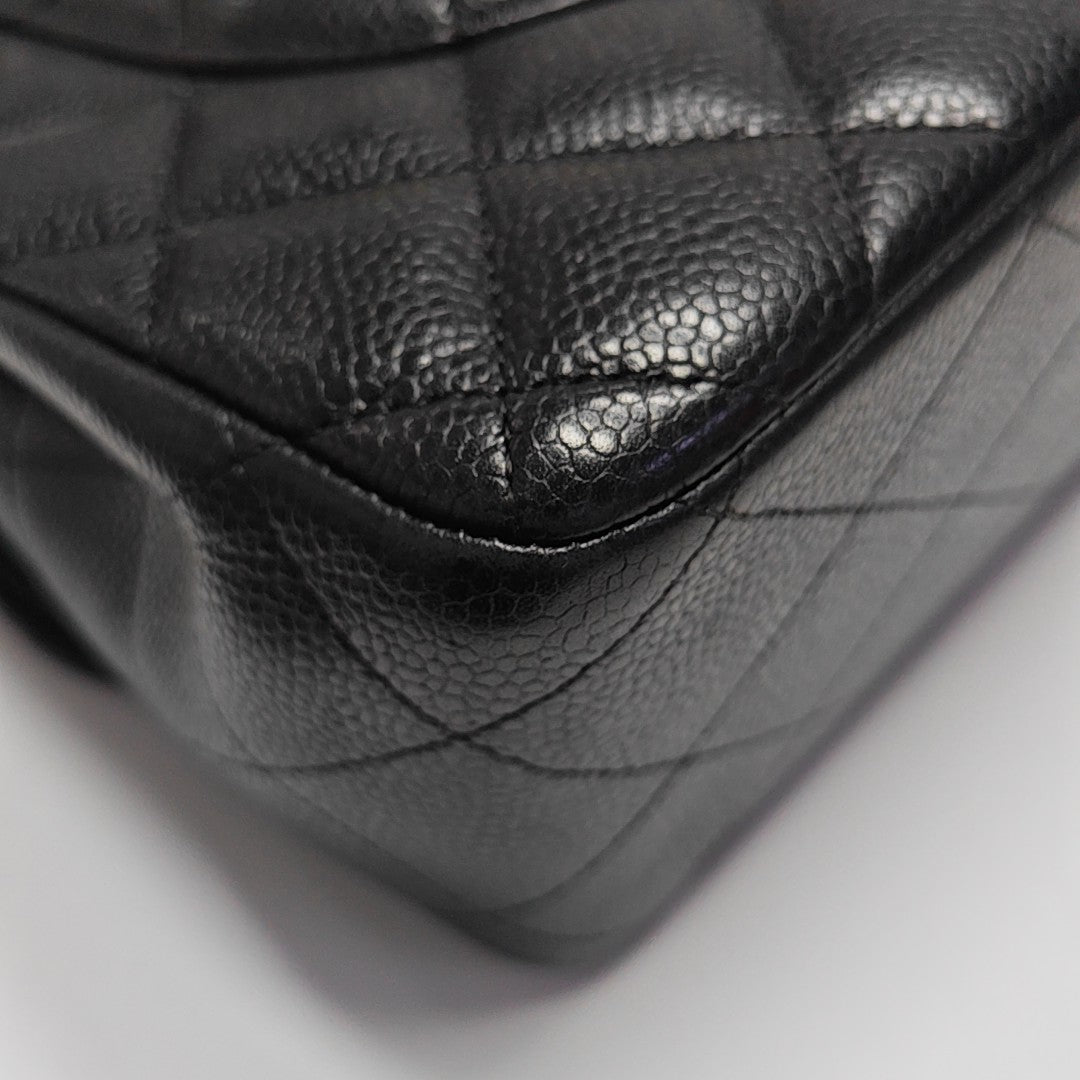 CLASSIC FLAP Jumbo Quilted Grained Calfskin Black