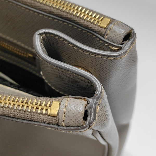 Galleria Extra Large Saffiano Calfskin Gray