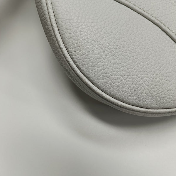 Authenticated pre-owned  Saddle Medium Calfskin White - Crossbody Bag at Looply