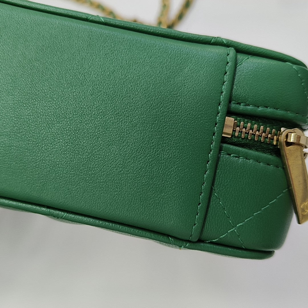 Quilted Lambskin Shoulder Bag Green