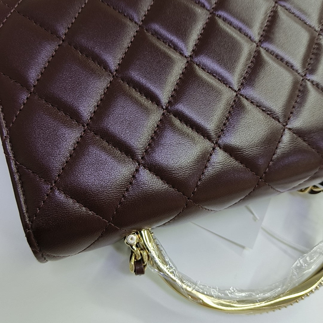 Quilted Lambskin Shoulder Bag Red