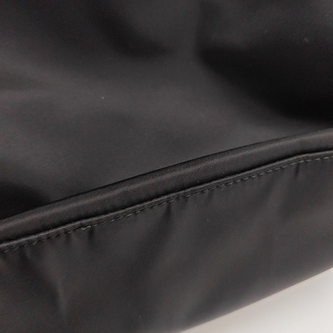 Vela Nylon Black