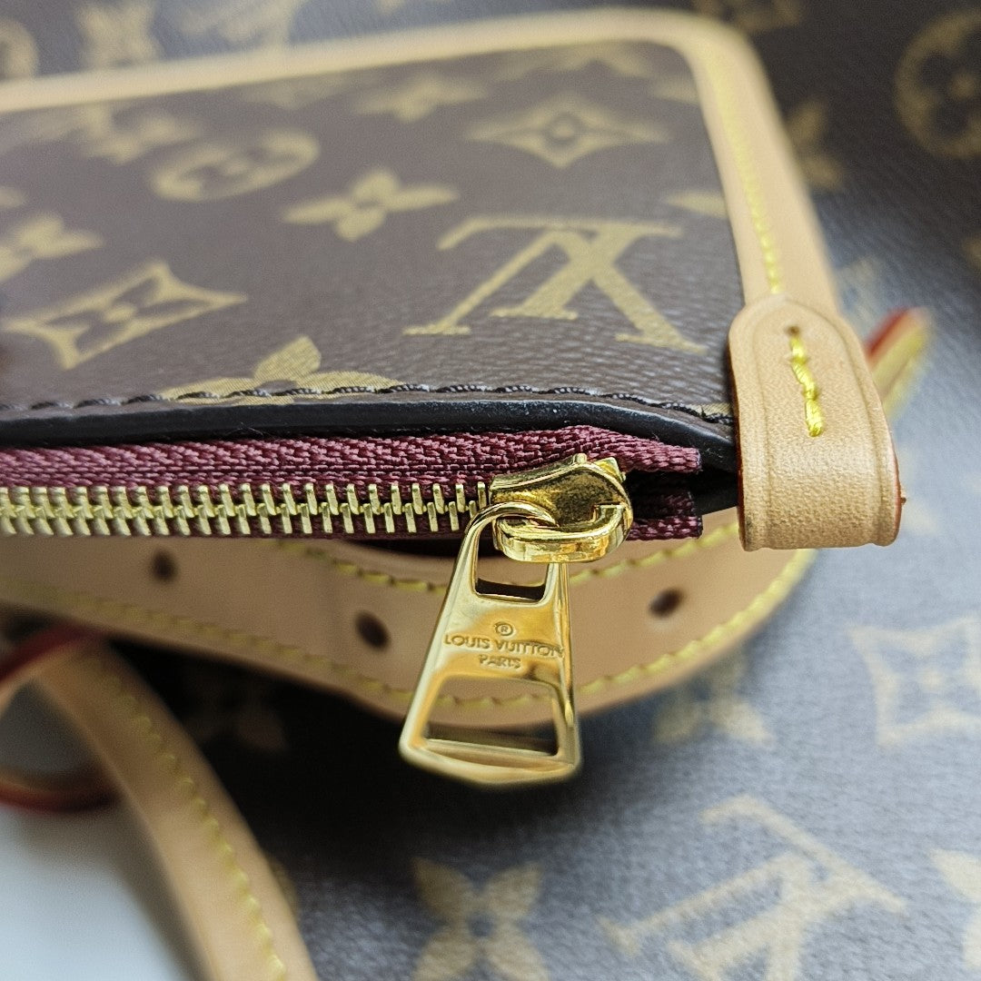 CARRYALL PM Monogram Coated Canvas Brown