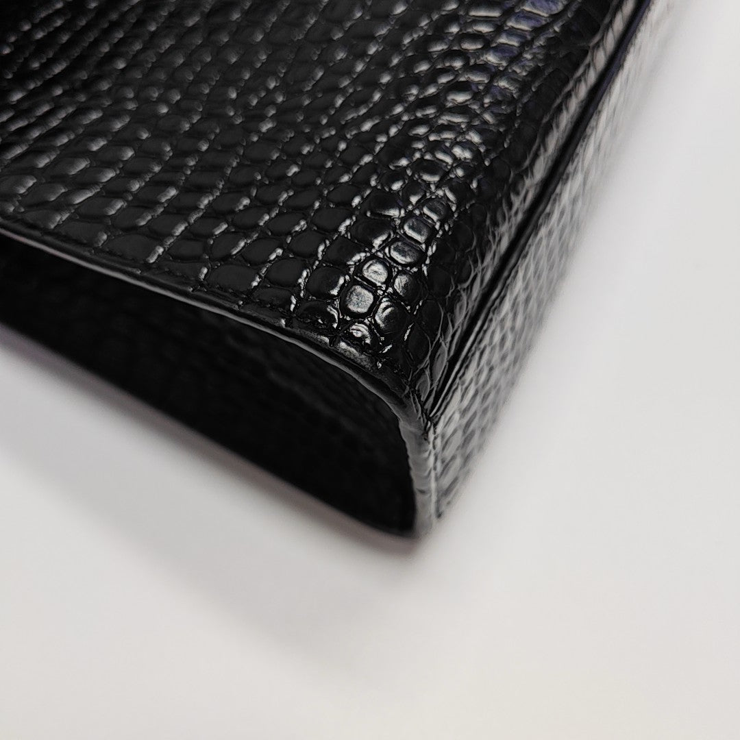 MANHATTAN Medium Calfskin Black