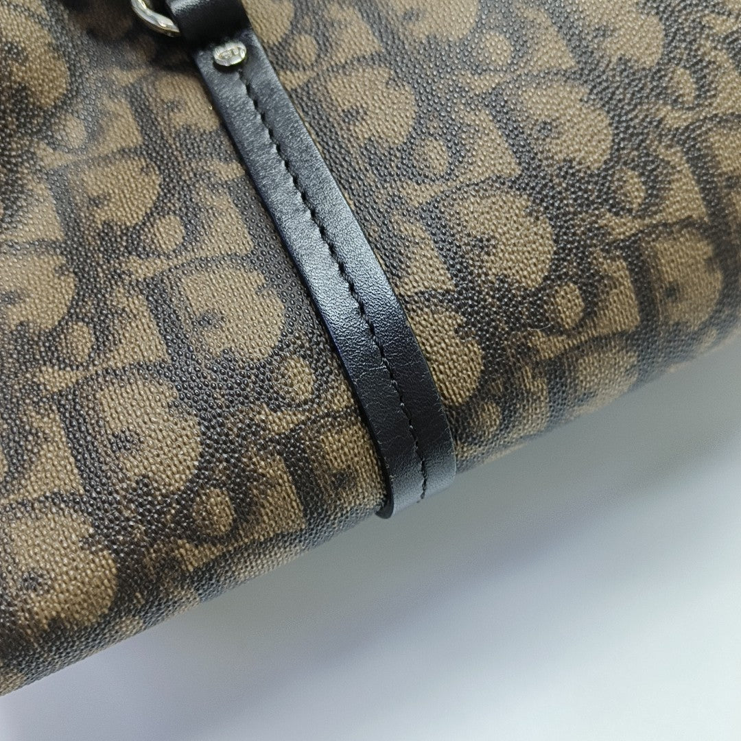 Oblique Coated Canvas Brown