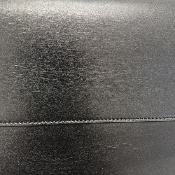 MANHATTAN Medium Calfskin Black