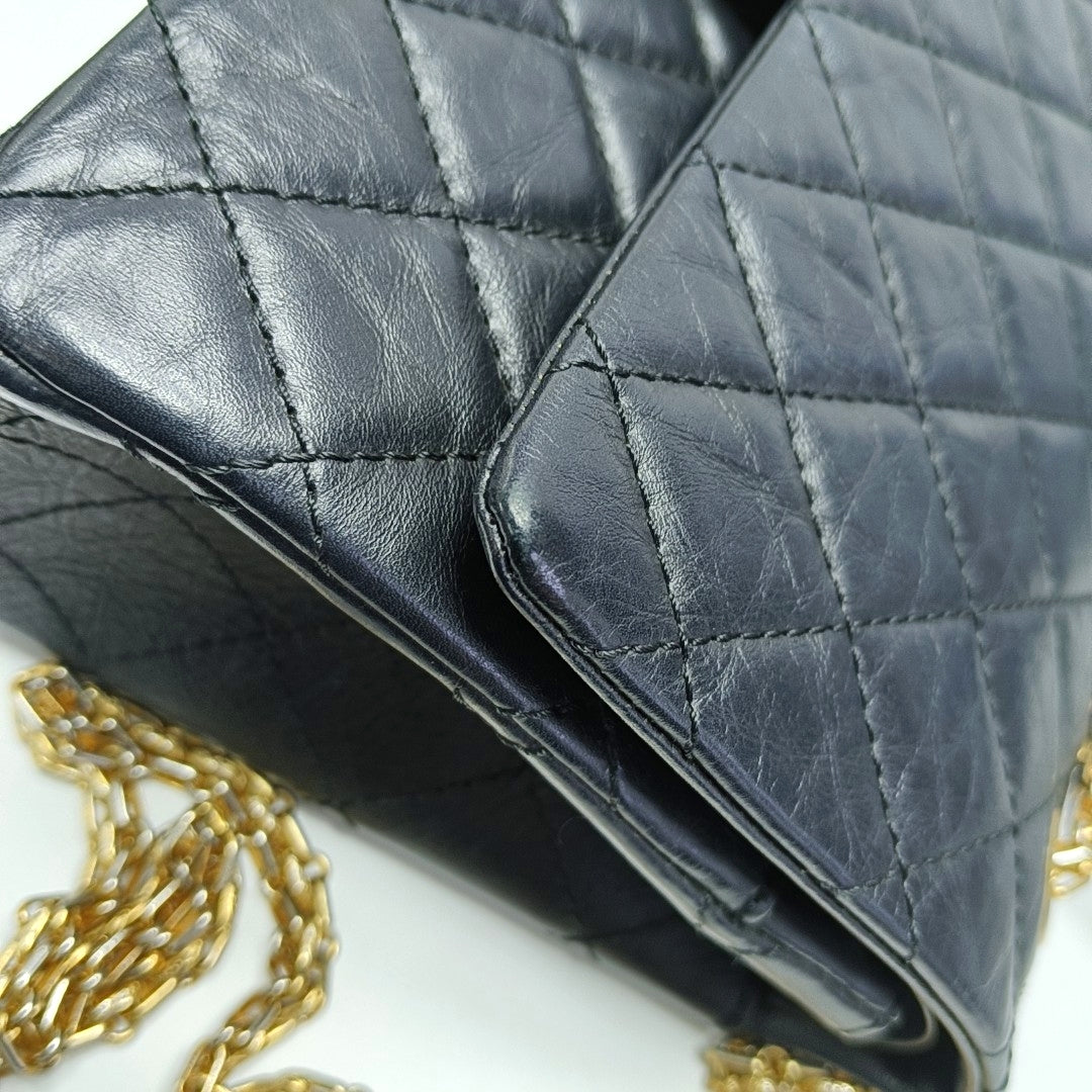 Authenticated pre-owned  2.55 227 (jumbo) Quilted Calfskin Black - Shoulder Bag at Looply