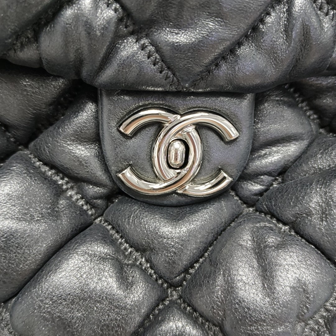 Quilted Calfskin Shoulder Bag Black
