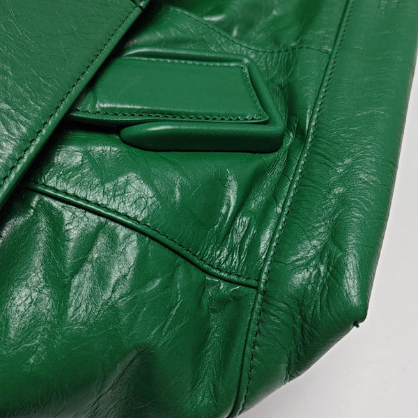 Arco Medium Calfskin Green
