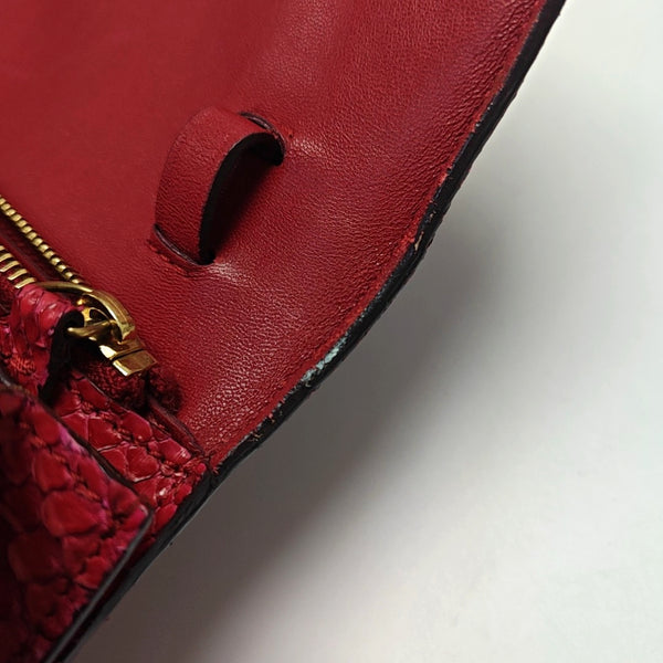 Authenticated pre-owned  CLASSIC BOX Medium Python Red - Shoulder Bag at Looply