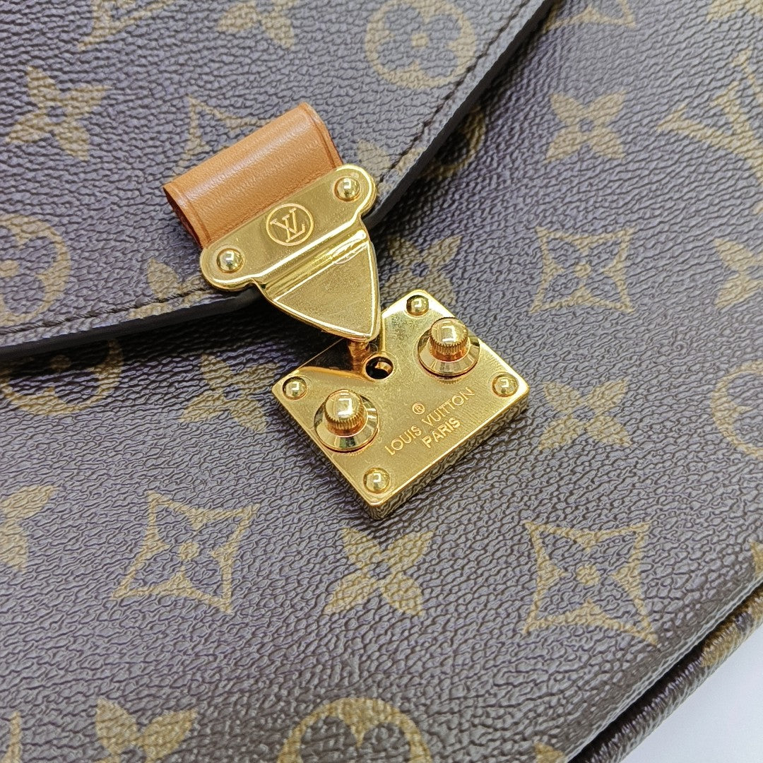 MÉTIS MM Monogram Coated Canvas Brown