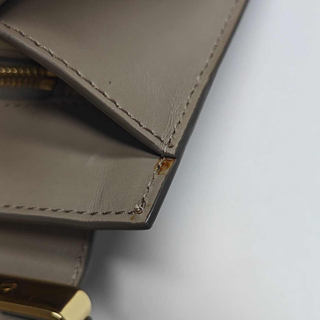 Chloé C Medium Calfskin Gray