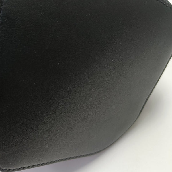 Pebble Bucket Mini Calfskin Black