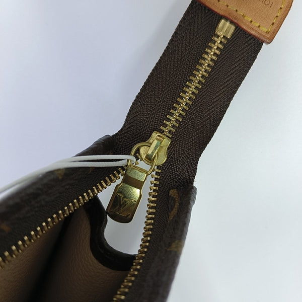 TOILET POCKET 26 Monogram Coated Canvas Brown