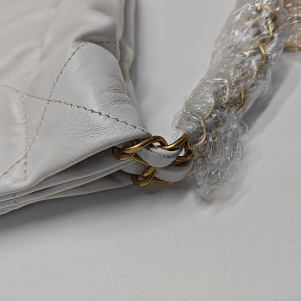 CHANEL 22 Small Quilted Calfskin White