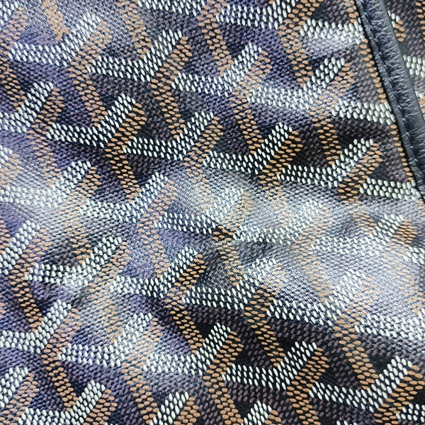Saint Léger Coated Canvas Black