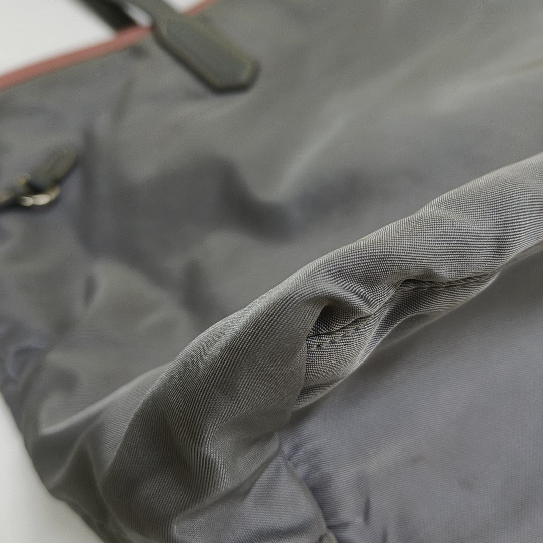 Vitello Phenix Tote Nylon Gray