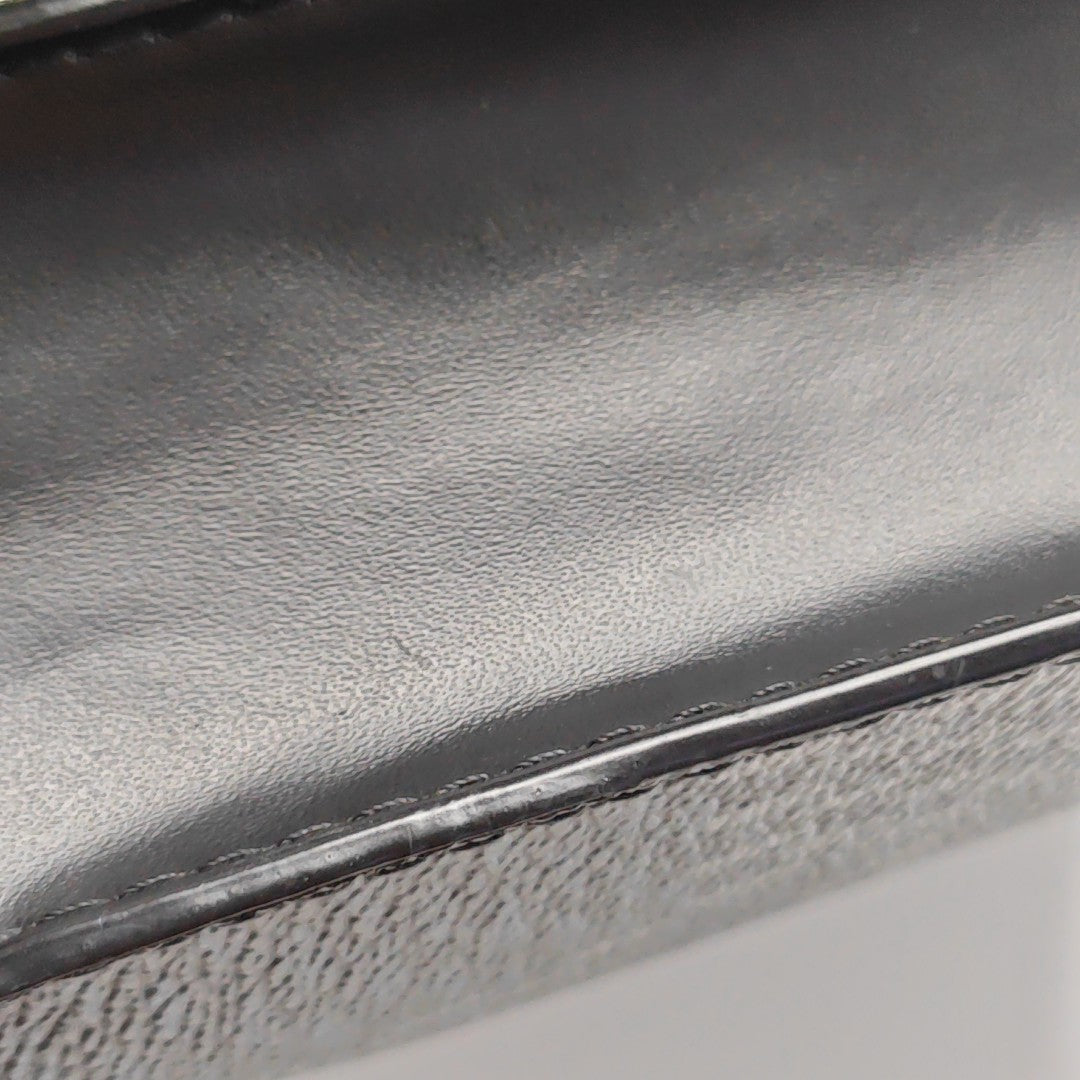 Pochette Voyag MM Damier Graphite Coated Canvas Gray
